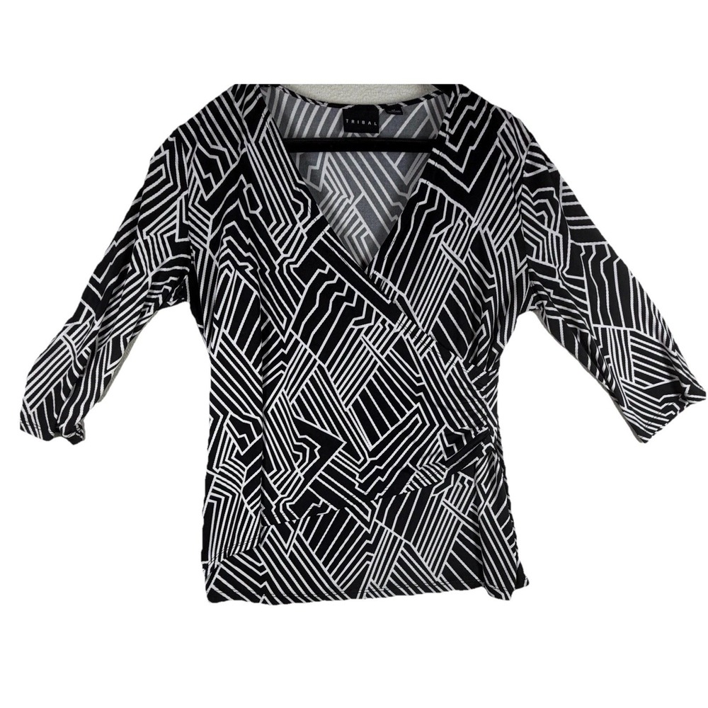 Tribal Womens Size M Top Black‎ White Geometric Maze Faux Wrap V-Neck 3/4 Sleeve